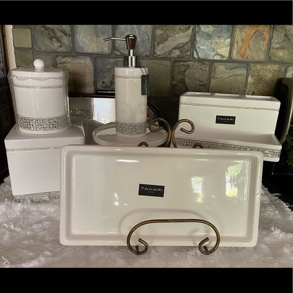 🎉SOLD🎉Tahari White RHINESTONES Crystals Luxe Glam 5 Pc Set | NEW! - Picture 9 of 9